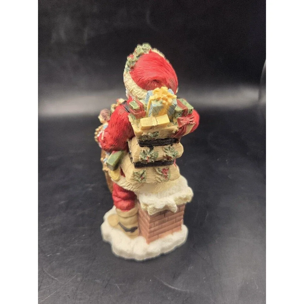 Vintage The International Santa Claus Collection United States Figurine